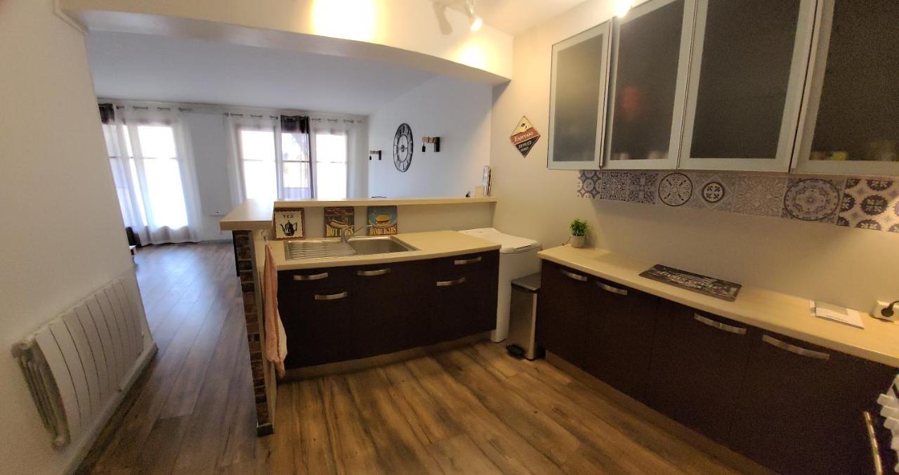 Au Calme, 200M Du Centre T2 Avec Balcon Et Parking Apartman Cassis Kültér fotó