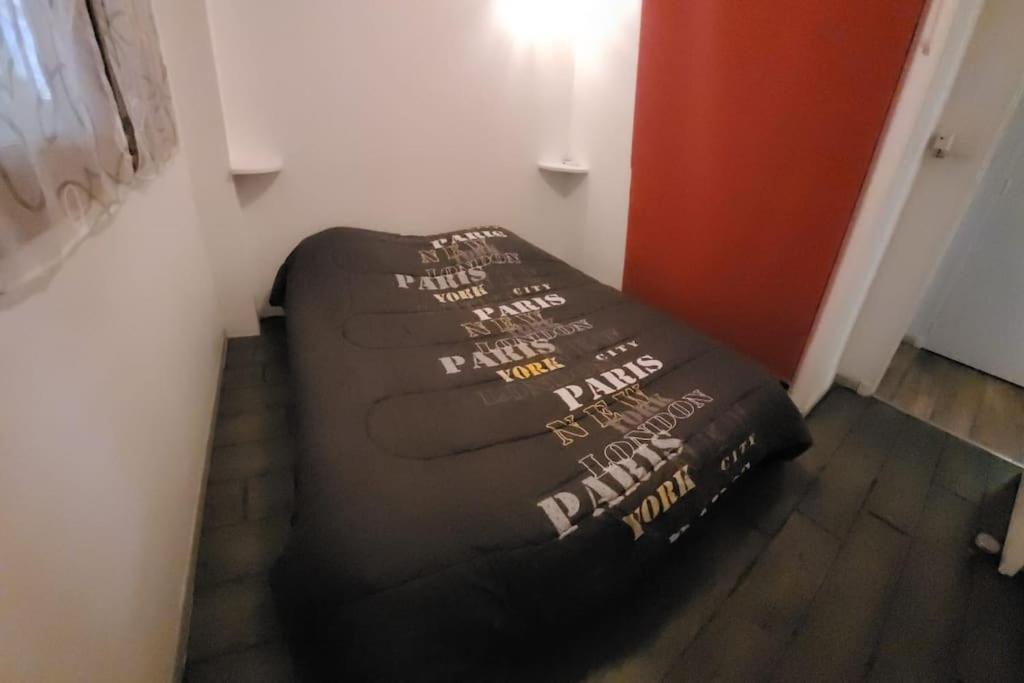 Au Calme, 200M Du Centre T2 Avec Balcon Et Parking Apartman Cassis Kültér fotó