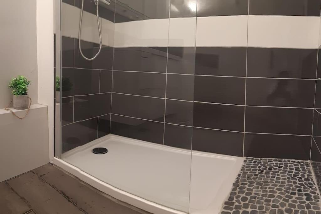 Au Calme, 200M Du Centre T2 Avec Balcon Et Parking Apartman Cassis Kültér fotó