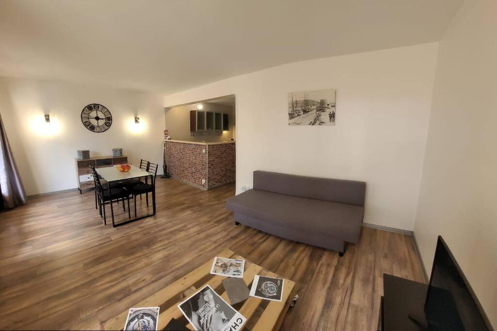 Au Calme, 200M Du Centre T2 Avec Balcon Et Parking Apartman Cassis Kültér fotó